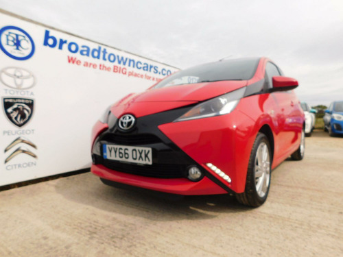 Toyota AYGO  1.0 VVT-i x-pression