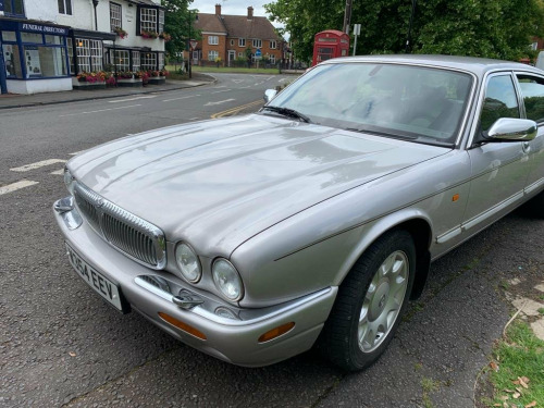 Daimler XJ Series  4.0 V8 Super