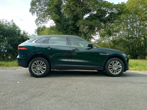 Jaguar F-PACE 2.0 D180 Portfolio