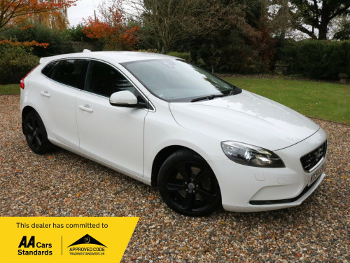 Volvo V40  2.0 D4 SE Lux Nav