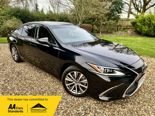 Lexus ES 300h  2.5 300h