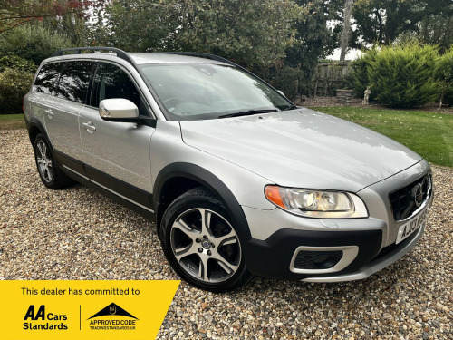 Volvo XC70  2.4 D5 SE Lux