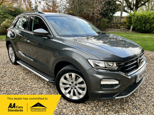 Volkswagen T-ROC  1.5 TSI EVO SE