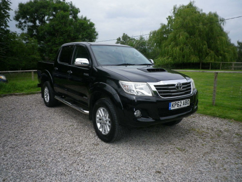 Toyota Hi-Lux  3.0 D-4D Invincible