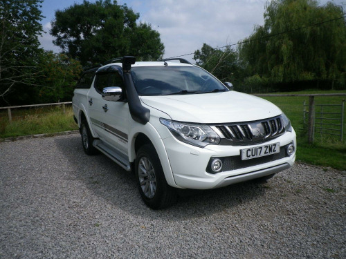 Mitsubishi L200  2.4 DI-D DC Barbarian