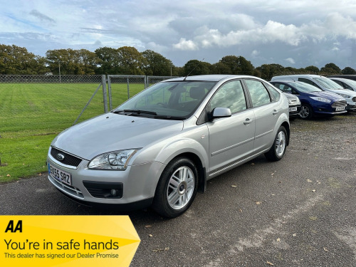 Ford Focus  1.6 Ghia