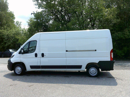 Peugeot Boxer  2.2 BlueHDi 335 S