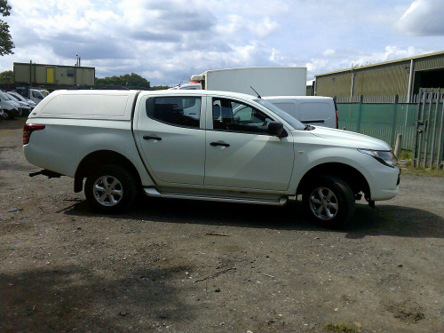 Mitsubishi L200  2.4 DI-D DC 4Life