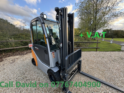 Ford Courier  Still RX70-20 FORK-LIFT