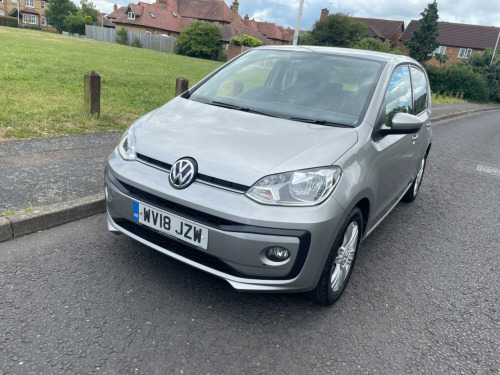 Volkswagen up!  1.0 High up!