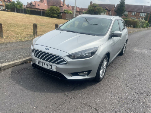Ford Focus  1.5 T EcoBoost Titanium