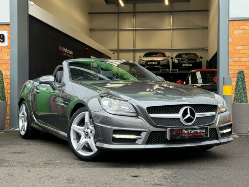 Mercedes-Benz SLK SLK200 AMG 2.0 SLK200 AMG Sport Convertible 2dr Petrol G-Tronic Euro 6 (s/s) (184 ps)