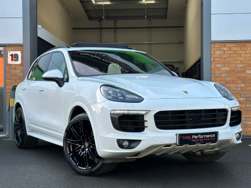 Porsche Cayenne  3.0 TD V6 Platinum Edition SUV 5dr Diesel TiptronicS 4WD Euro 6 (s/s) (262 