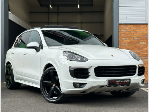 Porsche Cayenne  3.0 TD V6 SUV 5dr Diesel TiptronicS 4WD Euro 6 (s/s) (262 ps)