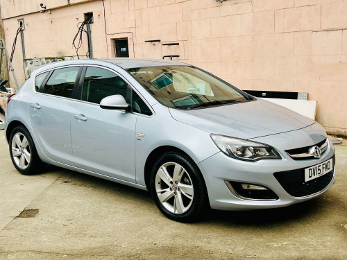 Vauxhall Astra  1.4 i SRi