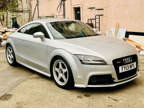 Audi TTS  2.0 TFSI Black Edition