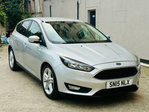 Ford Focus  1.0 T EcoBoost Zetec