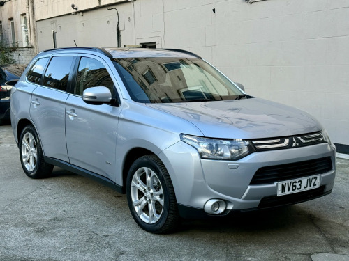 Mitsubishi Outlander  2.2 DI-D GX4