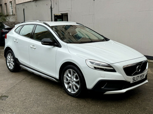 Volvo V40  2.0 Cross Country Pro D2