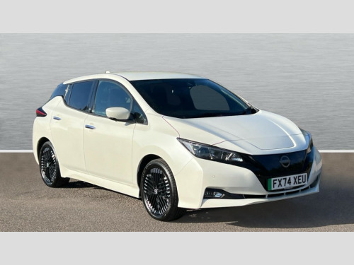 Nissan Leaf  Nissan Leaf Hatchback 110kW N-Connecta 39kWh 5dr Auto