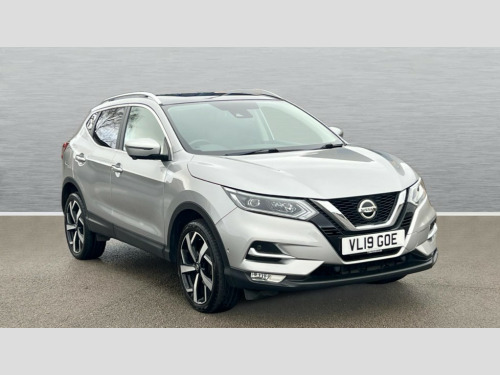 Nissan Qashqai  Nissan Qashqai Hatchback 1.3 DiG-T Tekna 5dr