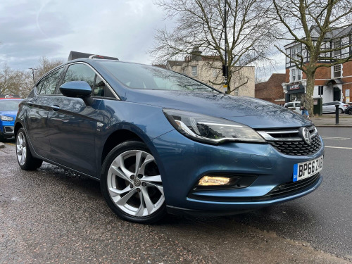 Vauxhall Astra  1.4 i Turbo SRi Nav