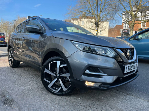 Nissan Qashqai  1.3 DIG-T Tekna