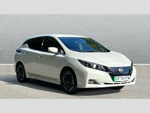 Nissan Leaf  Nissan Leaf Hatchback 110kW N-Connecta 39kWh 5dr Auto