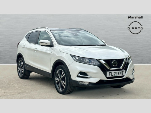 Nissan Qashqai  QASHQAI 1.3 DiG-T N-Connecta 5dr [Glass Roof Pack]