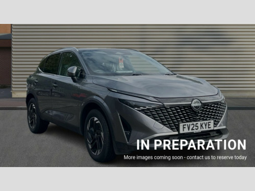 Nissan Qashqai  Nissan Qashqai Hatchback 1.3 DiG-T MH 158 N-Connecta [Glass Rf] 5dr Xtronic