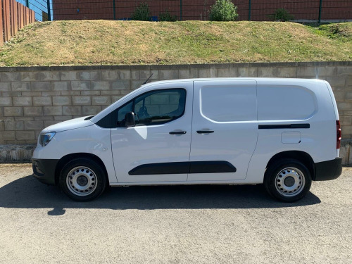Vauxhall Combo  1.5 2300 Prime L2H1 ONLY 7,184 MILES!! AIRCON!! NO VAT!!