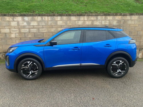 Peugeot 2008 Crossover  1.2 PureTech Allure  ONLY 3,811 MILES