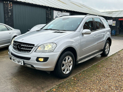 Mercedes-Benz M-Class ML320 3.0 ML320 CDI Sport