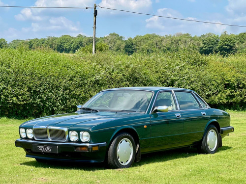 Jaguar XJ  3.2