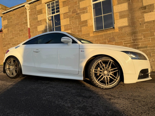 Audi TT  2.0 TDI Black Edition quattro Euro 5 3dr