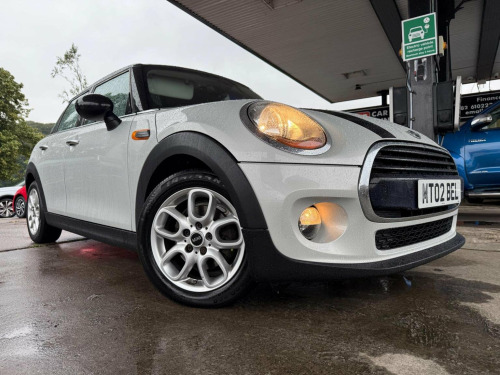 MINI Hatch  1.5 Cooper D Euro 6 (s/s) 5dr
