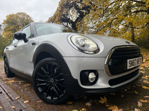 MINI Clubman  1.5 Cooper Auto Euro 6 (s/s) 6dr