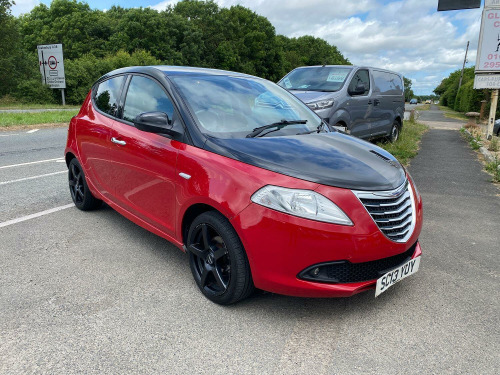 Chrysler Ypsilon  1.2 Black&Red