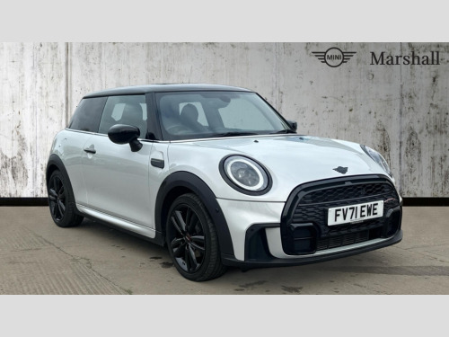 MINI Hatchback  Mini Hatchback 1.5 Cooper Sport 3dr Auto [Comfort/Nav Pack]