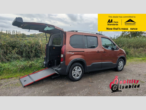 Peugeot Rifter  1.2 PureTech Allure Premium AUTOMATIC Wheelchair Access Vehicle 