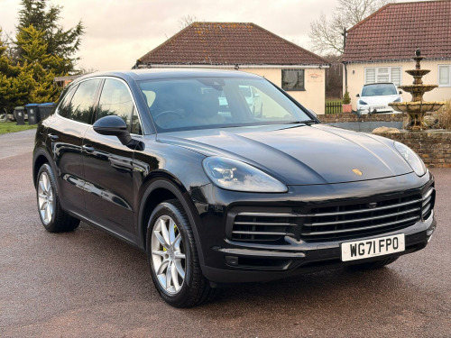 Porsche Cayenne  3.0 V6 E-Hybrid 17.9kWh TiptronicS 4WD Euro 6 (s/s) 5dr (3.6kW Charger) 