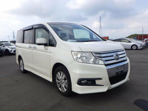 Honda Stepwagon  2.0 Z HDD Navi-Edition 4WD 5dr 8 Seats