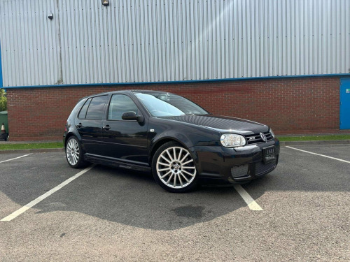 Volkswagen Golf R32