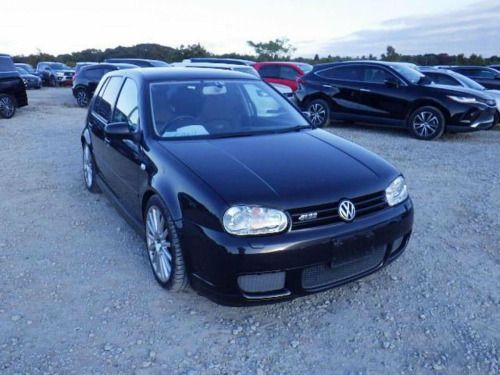 Volkswagen Golf  R32