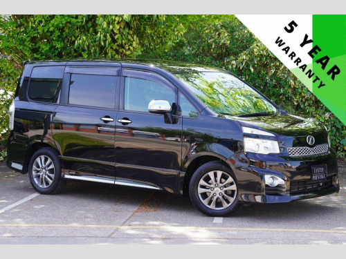 Toyota Voxy ZS