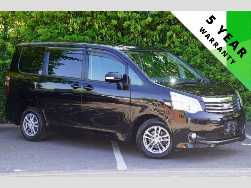Toyota Noah X L SELECTION