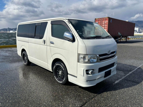 Toyota Hi-Ace  G L EDITION