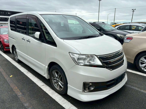Nissan Serena  RIDER