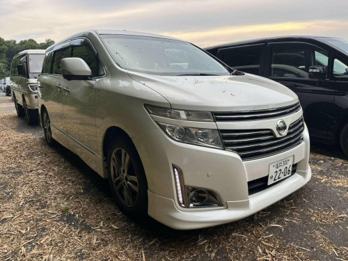 Nissan Elgrand  350HIGHWAY STAR BLACK LEATHER URBAN SELECTION V
