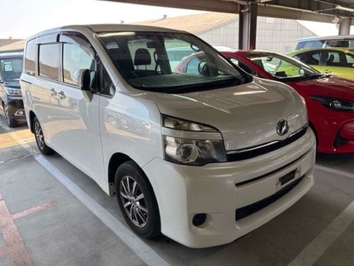 Toyota Voxy  X L EDITION